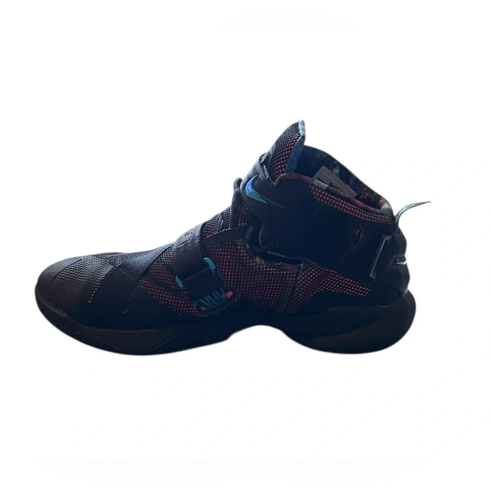 Nike LeBron Soldier 9 Shoes